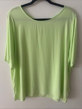Women's Light Lime Short Sleeve Relaxed Tee